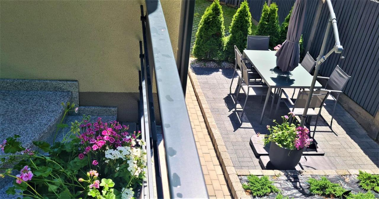 Urabn Apartments Studio With Garden No 2A Chorzow Katowice Free Private Parking, Self Check-In Exterior foto